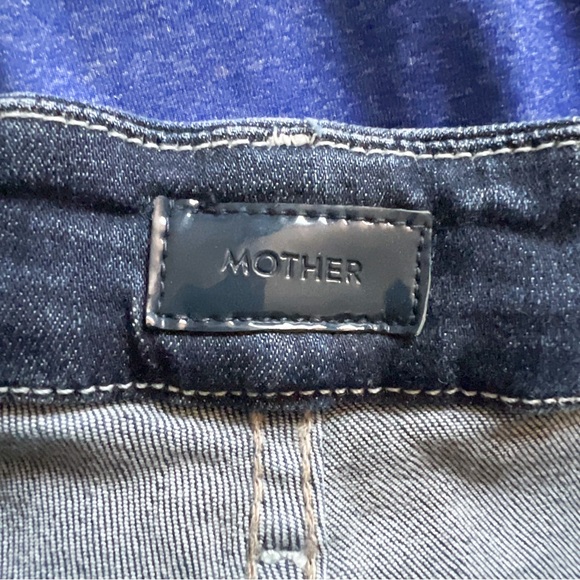 Mother | The Looker Skinny Jeans in Here Kitty, Kitty Dark Wash - Picture 5 of 9